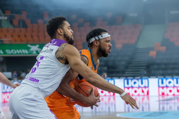 约无疑已经 约无疑已经